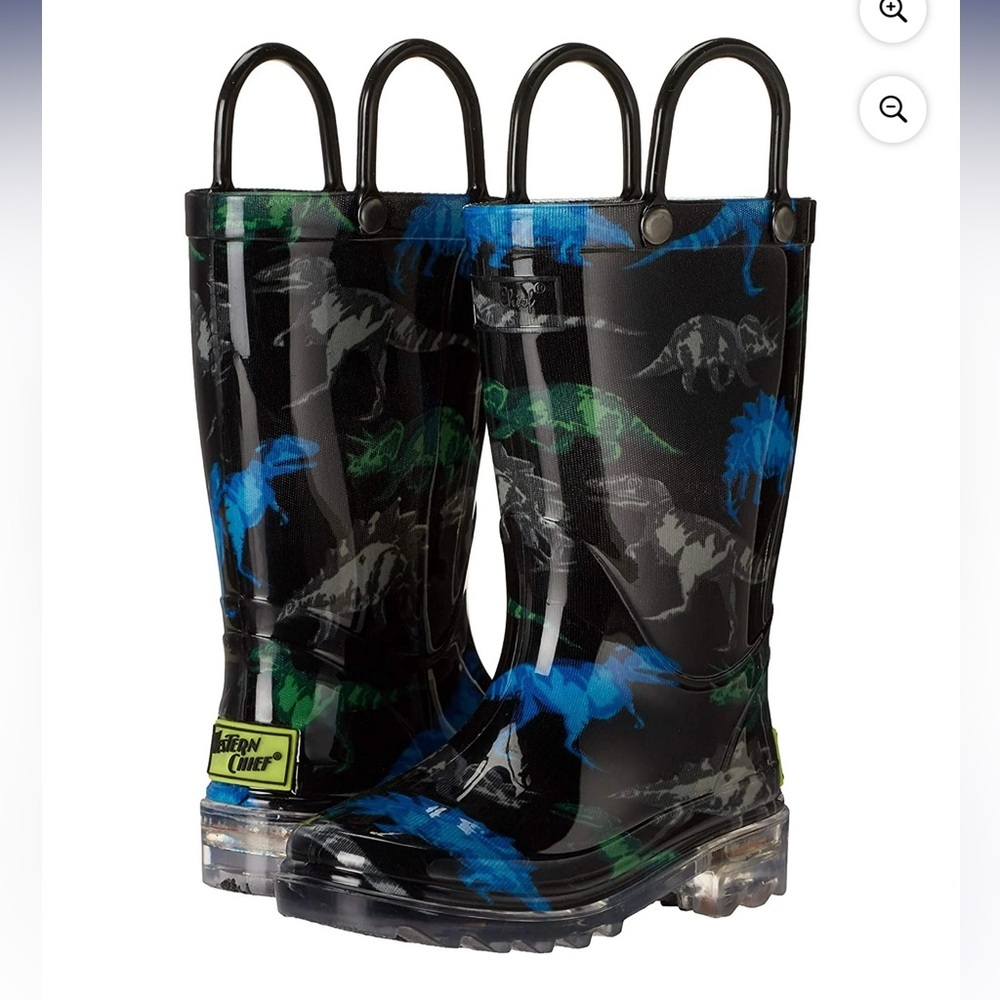 Western Chief Kids Dinosaur Light Up Rainboot | Size 13 | Black | Blue | Green |